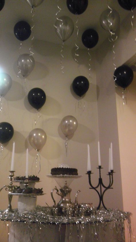 Black Silver Birthday Party, Black White And Silver Birthday Theme, Black Bday Aesthetic, Silver Bday Decor, Birthday Party Black And Silver, Silver And Black Birthday Theme, Silver And Black Birthday Party, Black Party Theme Birthday Ideas, Black And Silver Bday Decor