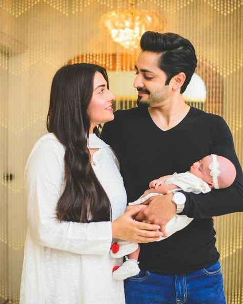 Baby With Parents Photography, Naming Ceremony Photos, Name Ceremony, Ayeza Danish, Baby Photography Poses, Couple With Baby, Danish Taimoor, Cradle Ceremony, Aiza Khan