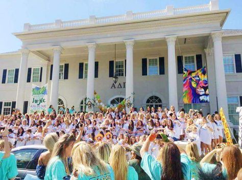 Ole Miss Alpha Delta Pi Bid Day 2016 Ole Miss Sorority, Vision Board Video, Hotty Toddy, Go Greek, Tri Delta, College Aesthetic, Alpha Delta Pi, Alpha Delta, Sorority Life