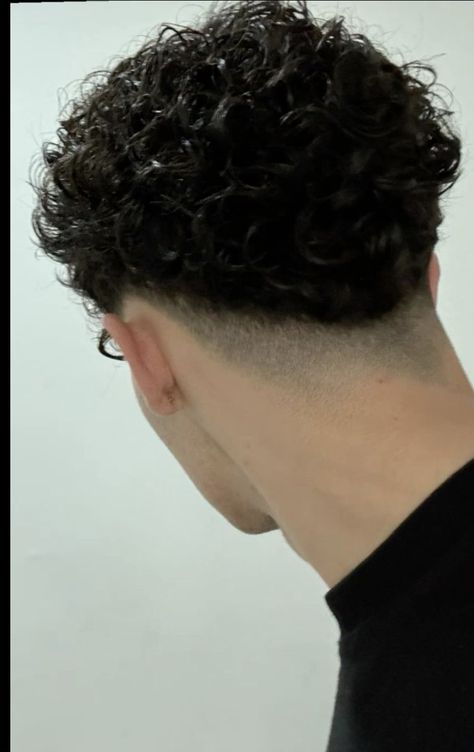 Caesar Haircut Men Curly, Haïr Cut For Curly Hair Men, Curly Hair Ideas Men, Curly Hair Haircuts Men, Curly Drop Fade, Man Curly Haircut, Mixed Boy Haircut Curly Hair, Haircuts Curly Hair Men, Low Fade Curly Hair