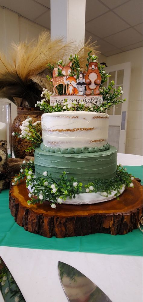 Woodland Cake Baby Shower Boy, Woodland Creatures Cake, Woodland Themed Cake, Woodland Cake Ideas, Woodland Baby Shower Theme Cake, Jungle Theme Baby Shower Cake, Woodland Baby Shower Cake, Woodland Creatures Baby Shower Ideas, Forest Theme Cakes