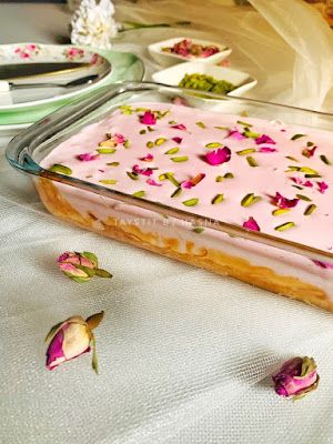 Eid Recipes Desserts, Eid Sweets Recipes, Eid Food Ideas, Kunafa Dessert, Eid Dishes, Bukhari Rice, Rose Pudding, Eid Desserts, Eid Baking