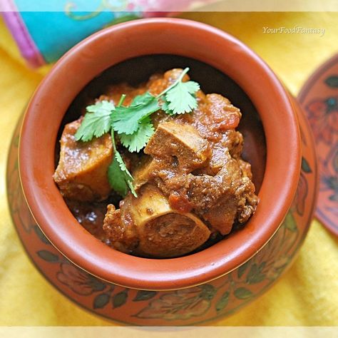 Mutton Handi, Lamb Cutlets Recipe, Lamb Stew Recipes, Gosht Recipe, How To Cook Lamb, How To Cook Liver, Beef Wellington Recipe, California Food, Lamb Curry