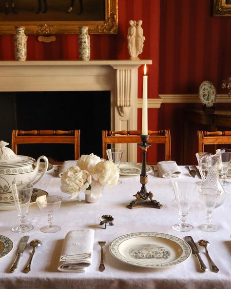 Classic, timeless and rich with history, this table invites you to discover elegance in every detail. From the reflection of the embroidered damask linen to the stories painted onto the creamware tureen centerpiece, each antique item takes you on a journey through time. What memories will you add to their patina? Tap to shop. Photographed at the beautiful country home of @eliza.newport ♥️ #antiques #antiquetable #antiquetableware #antiquedining #tablescape #tabledecor #tablestyling #maisonfete Victorian Table Setting, Antique Dining Set, Tureen Centerpiece, Regency Food, Table Presentation, Fabric Covered Walls, Damask Linen, Wedding Decors, Victorian Table