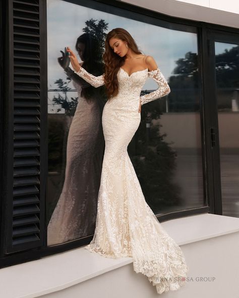 Buy wedding dress Marko from the producer - Anna Sposa Group Illusion Sleeve Wedding Dress, Fall Embellishments, Italian Wedding Dress, Elegant Long Sleeve Wedding Dresses, Ethereal Romantic, Train Fabric, Illusion Sleeves, Lace Embellishments, Wedding Dress Elegant