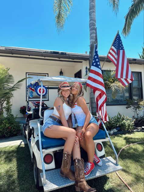 Memorial Day Weekend Aesthetic, 4th July Aesthetic, Fourth Of July Party Aesthetic, Memorial Day Aesthetic, 4th Of July Party Aesthetic, Fourth Of July Friends, Patriotic Aesthetic, 4th Of July Friends, Fourth Of July Aesthetic