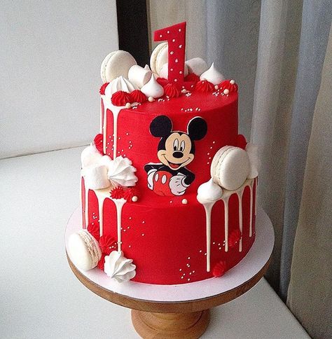 Bolo Do Mickey Mouse, Mickey Birthday Cakes, Γενέθλια Mickey Mouse, Disney Parties, Mickey Mouse Birthday Decorations, Mickey Mouse Birthday Cake, Mickey Mouse First Birthday, Minnie Mouse Birthday Cakes, Mickey Cakes