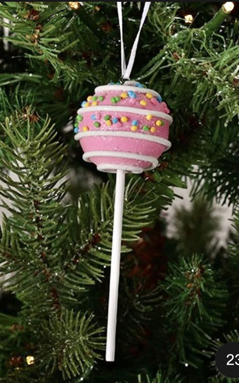 Mini Candy Christmas Tree, Clay Candy Ornaments, Cake Pop Ornaments, Candy Ornaments Christmas Tree, Candyland Christmas Party, Diy Candy Ornaments Christmas, Diy Candy Ornaments, Candyland Christmas Decorations Diy, Candy Themed Christmas Decor