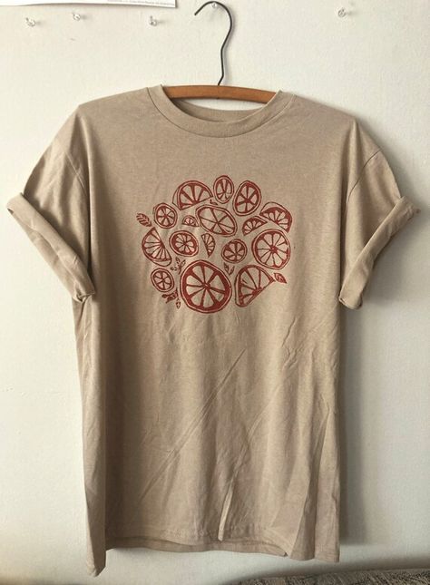 Citrus Linocut, Lino Print Tshirts, Clean Crafts, Lino Printing, Lino Art, Screen Printed Tshirts, Linocut Art, Stamp Printing, Screen Printing Shirts