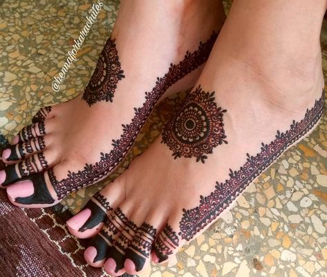 Feet Mehandi Designs, Mehndi Designs For Foot, Mehndi Stylish, Feet Mehandi, Hina Designs, Feet Mehndi Design, Mehndi Design For Beginners, Tikki Mehndi, Feet Mehndi