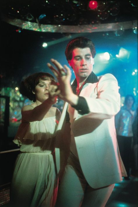 "Saturday Night Fever", Disco was the Rage, The Bee Gees, Studio 54, Donna Summer... Tony Manero, Musica Disco, Райан Гослинг, Dance Movies, Movies Quotes, Disco Fever, Saturday Night Fever, Disco Era, Night Fever