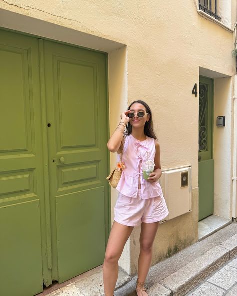 💐💐 Cute Girly Summer Outfits, Pink Outfits Summer, Shein Summer Outfits, Primavera Outfit, Pink Summer Outfits, Girly Girl Outfits, Trendy Fits, Outfit Primavera, Pink Fits