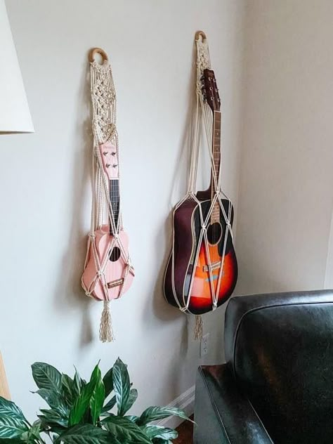 Guitar Hangers, Ukulele Hanger, Jute Macrame, Macrame Home, Macrame Home Decor, Makramee Diy, Guitar Hanger, Decoration Restaurant, Boho Deco