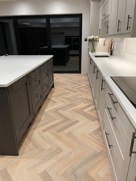 Mountain Oak Karndean, Fishbone Floor Kitchen, Herringbone Karndean Flooring, Oak Herringbone Floor Kitchen, Chevron Kitchen Floor, Herringbone Lvt Floor Kitchen, Chevron Flooring Kitchen, Lvt Herringbone Flooring, Karndean Herringbone