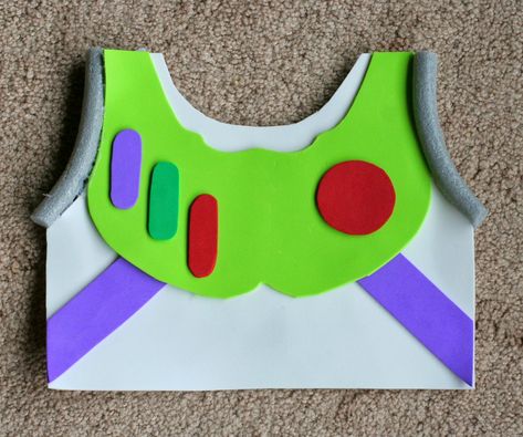 Fantasias Toy Story, Disfraz Buzz Lightyear, Buzz Costume, Buzz Lightyear Halloween Costume, Buzz Lightyear Wings, Disfraz Toy Story, Sew Halloween, Buzz Lightyear Birthday Party, Lightyear Costume