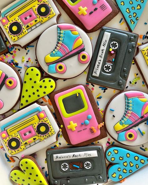 80s Cookies, 30th Birthday Cake For Women, 80s Birthday Party, Roller Skate Birthday Party, 90s Party Ideas, Decades Party, 80s Birthday Parties, 80s Birthday, Rockstar Birthday Party