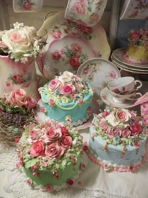 Sweet Vintage Tea Party Cake, Birthday Cake Ideas Flowers, Cake Ideas Flowers, Tea Party Cake Ideas, Tea Party Cakes, Shabby Chic Cakes, Faux Cake, Fake Cakes, Tea Party Cake