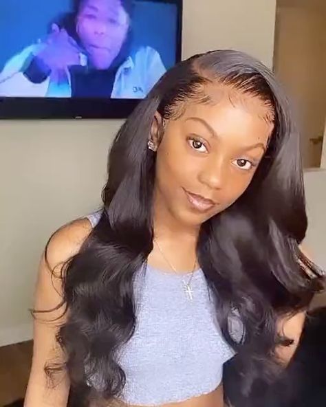 BombTress Virgin Hair on Instagram: “In love with this body wave hairstyle #repost from beautiful @mikariajanae😍😍 Get gorgeous body wave with frontal and light up your summer💃💃…” Layered Bob With Side Bangs, Bob With Side Bangs, Wave Hairstyle, Short Layered Bob, Summer Hair Trends, Side Bangs Hairstyles, Sew In Hairstyles, Wigs Glueless, Bangs Hairstyles