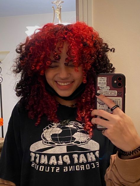 Red Split Dye, Egirl Hair, Split Dye, Dyed Curly Hair, Highlights Curly Hair, Red Curly Hair, Dyed Red Hair, Colored Curly Hair, Dyed Natural Hair