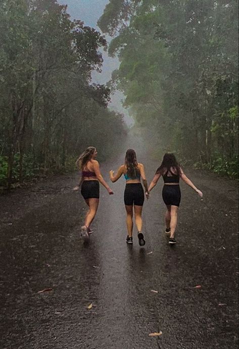 #rainyweather #hikingadventures #bestfriendpictures #dancing Dancing With Friends Aesthetic, Dancing In The Kitchen Aesthetic, Dancing In The Rain Aesthetic, Dancing With Friends, Manifest 2024, 100 Days Of Summer, Emma Core, Vacay Mood, Friends Dancing