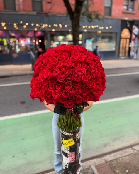 300 roses bouquet #300roses #roses #rosesnyc #nyc #newyork #newyorkcity Roses Bouquet, Rose Bouquet, Roses