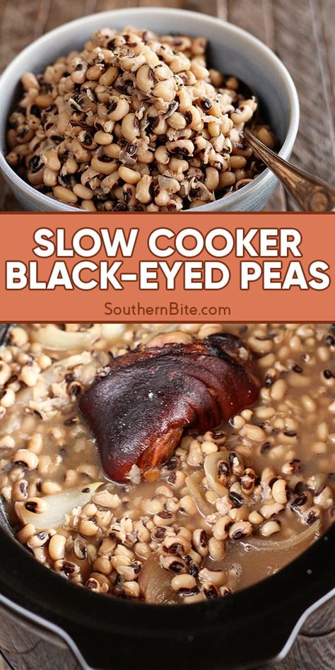 Black Eyed Peas Recipe Crock Pot, Slow Cooker Black Eyed Peas, Blackeyed Pea Recipes, Cooking Black Eyed Peas, South Recipes, Soak Beans, Easy Homemade Cornbread, Blackeyed Peas, Black Eyed Peas Recipe