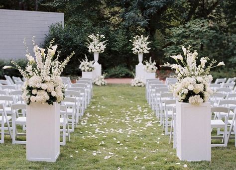 White Ceremony Chairs, Outdoor Ceremony Flowers, Wedding Pillars, Wedding Aisle Outdoor, White Wedding Ceremony, White Wedding Decorations, Wedding Alters, Wedding Isles, Wedding Moodboard