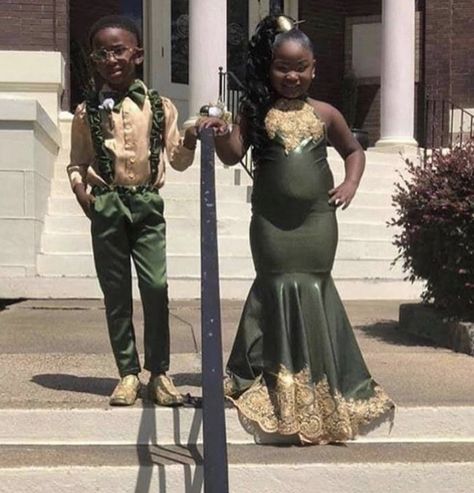 💚 Kiddie Prom, Toddler Prom Dresses, Kids Prom Dresses, Black Kids Fashion, Cute Outfits With Leggings, Beautiful Black Babies, Girls Dress Outfits, Cute Wedding Dress