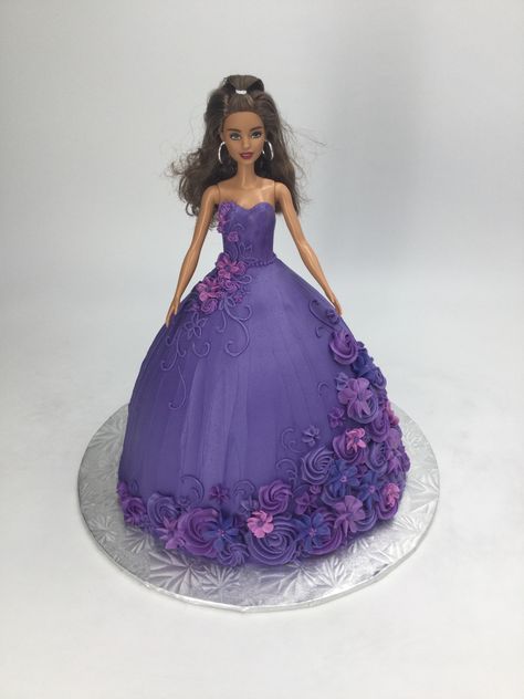 Purple Barbie Cake, Purple Barbie, Barbie Doll Cake, Cake Decoration Ideas, Barbie Birthday Cake, Barbie Doll Cakes, Barbie Cake, Shark Birthday, Barbie Birthday