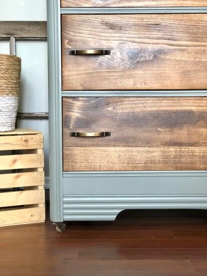 Wooden Chest Of Drawers Makeover, 4 Drawer Dresser Makeover, Dresser Makeover Diy Paint, Chest Of Drawers Makeover Diy, Tall Dresser Makeover, Old Dresser Makeover, Diy Chest Of Drawers, Bedroom Storage Unit, Dresser Makeover Diy