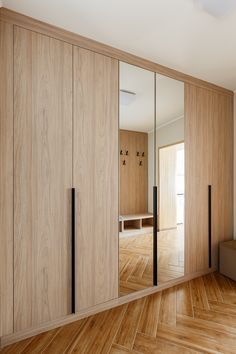 Wood And Mirror Wardrobe, Bedroom Ward Robe Design, Wooden Closet Design Wardrobes, Wardrobe Door Design Ideas, Closet Designs Mirrors, Modern Bedroom Design Wardrobe, Wood Wardrobe With Mirror, Wooden Wardrobe With Mirror, Walldrobe Design With Mirror