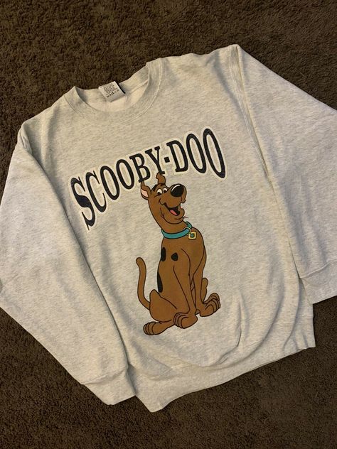 Vintage Scooby Doo, Scooby Doo Cartoon Network, Betty Boop Posters, Warner Bros Cartoons, New Scooby Doo, Rare Clothing, Scooby Doo Mystery, Pocket Tee Shirts, Golf T Shirts