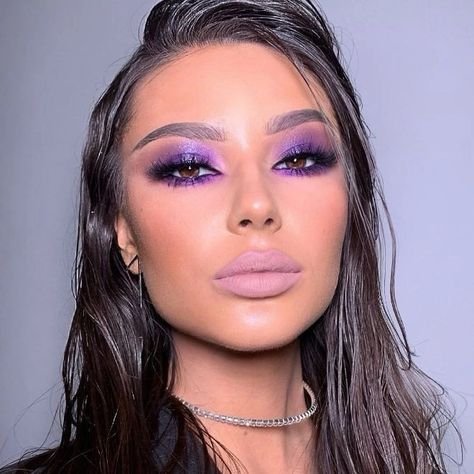 Purple Eyeshadow Makeup, Monochromatic Makeup Looks, Monochromatic Makeup, Purple Makeup Looks, Monochrome Makeup, Drag Make-up, Prom Eye Makeup, Purple Eye Makeup, Rave Makeup