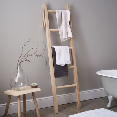 Offering a smart, simple, storage solution, the Bathroom Ladder from the White Company features a minimal design that is both ultra-functional and beautiful. Hand-crafted in stunning raw oak, the clean lines allow the natural grain of the oak to shine, this cool ladder leans casually against the wall while you hang anything from towels to clothes and jewellery, oozing with Scandi-appeal it will blend seamlessly with any decor style. Hanging Bathroom Cabinet, Ladder Bathroom, Wide Bedside Table, Storage Ladder, Bathroom Ladder, Towel Ladder, Downstairs Bathroom, Bedroom Bedside Table, Ladder Shelf