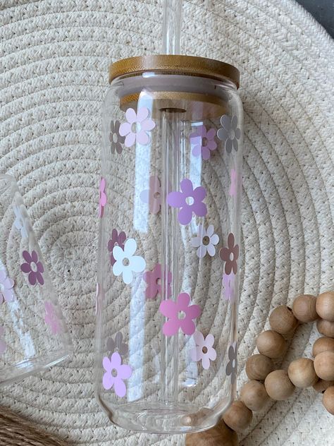 Glass Cup with bamboo lid and glass straw 20 oz. Spring Color multi. Preppy Decorations, Aesthetic Cups, Dreamy Flowers, Amazon Cart, Glass Cup With Bamboo Lid, Aesthetic Glass, Random Products, Small Glass Bottles, Cute Coffee Cups