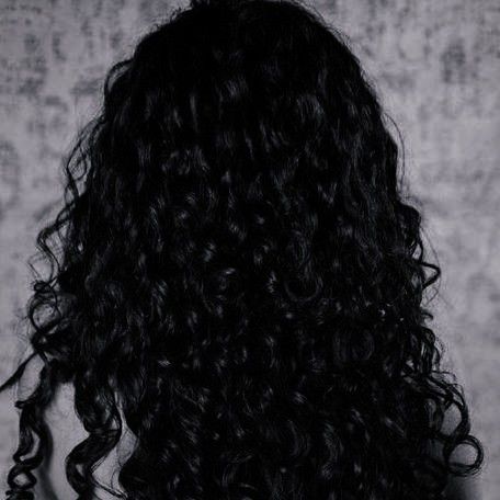 Dark Curly Hair, Black Hair Aesthetic, Yennefer Of Vengerberg, Black Curly, Hair Aesthetic, Black Curly Hair, Long Wavy Hair, Aesthetic Images, Long Curly Hair