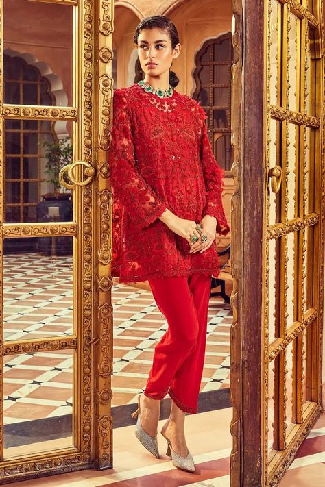 Scarlet Red Organza Embellished Short Kurta and Harem Pant Set Ridhima Bhasin, Indian Kurti Designs, Red Kurta, Floral Embellishment, Embroidered Hem, Short Kurta, Harem Pant, Red Lehenga, Embroidery Top