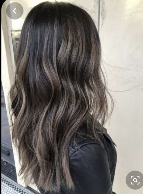 Mushroom Brown dye Underlights Hair, Mushroom Hair, Black Hair Balayage, Brunette Balayage Hair, Brown Hair Balayage, Balayage Brunette, Penteado Cabelo Curto, Hair Color Balayage, Hair Inspiration Color