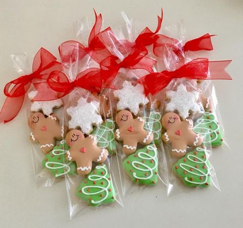 Christmas Cookie Favors, Christmas Cookie Goodie Bags, Christmas Cookie Bags Ideas, Cookie Christmas Gifts, Royal Icing Como Hacer, Christmas Cookie Packaging Ideas, Christmas Cookie Gifts, Christmas Cookie Packaging, Jul Kaka