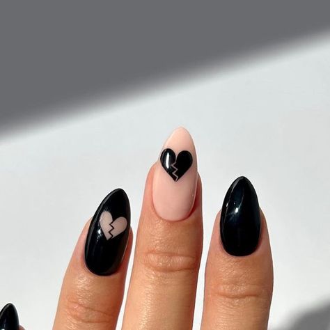 Anti Valentine Nails, Anti Love Nails, Anti Valentines Nails, Anti Valentines Day Nails, Coolest Nails, Nails Valentine, Nailinspo Nailart, Nails Arts, Anti Valentines