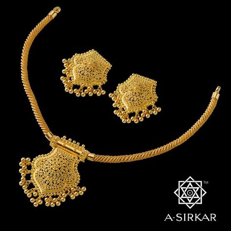 22k Gold Necklace, Gold Jewels Design, Pure Gold Jewellery, New Gold Jewellery Designs, Modern Gold Jewelry, Gold Jewelry Simple Necklace, Beautiful Gold Necklaces, Gold Mangalsutra Designs, Handmade Gold Jewellery