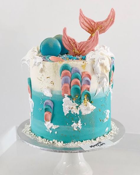 Dany McEwen on Instagram: "Mermaid theme for a birthday and gender reveal party! 🧜‍♀️" Mermaid Gender Reveal, Mermaid Cakes, Mermaid Theme, Reveal Party, Reveal Parties, Gender Reveal Party, Gender Reveal, Ariel, Cupcake Cakes