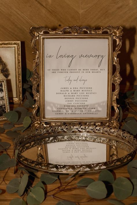 Wedding With Antiques, Gold Picture Frame Wedding Decor, Gold Frames Wedding Decor, Gold Picture Frames Wedding Centerpiece, Gold Picture Frames Wedding, Picture Frame Signs Wedding, Vintage Frame Table Numbers, Gold Frame Wedding Decor, Wedding Table Number Ideas Elegant