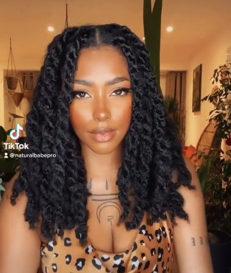 Island Gyal, Twist Braid Hairstyles, Pelo Afro, Protective Hairstyles Braids, Hair Twist Styles, Natural Hair Braids, Wave Hair, African Braids Hairstyles, Hair Crush