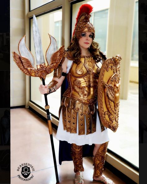 Get a costume fit for a goddess with these Greek mythology-inspired ideas. How about the goddess of wine, for starters? #halloween #halloweencostume #halloweencostumeideas #costumeideas #greek #goddess #goddesscostume #halloweenfashion #halloweenbeauty Greek Goodness Costume, Greek Mythology Costumes, Mythology Costumes, Athena Costume, Hera Goddess, Greek Mythology Goddesses, Greek Pantheon, Greek Goddess Costume, Halloween Beauty