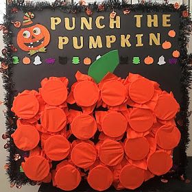 2 Pugs and a Little Lady: "Punch the Pumpkin" Halloween Game Christmas Games Prizes, Pumpkin Punch Game, Punch Out Game, Punch Game, Pumpkin Punch, Halloween Party Punch, Halloween Carnival Games, Childrens Halloween Party, Fall Festival Games