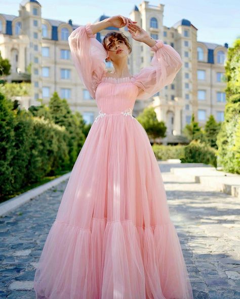 Princess Frock, Gorgeous Wedding Dress Princesses, Tulle Dress Long, Princess Bridal Gown, Pregnancy Dress, Most Beautiful Wedding Dresses, Maternity Gown, Frilly Dresses, Dress Maternity