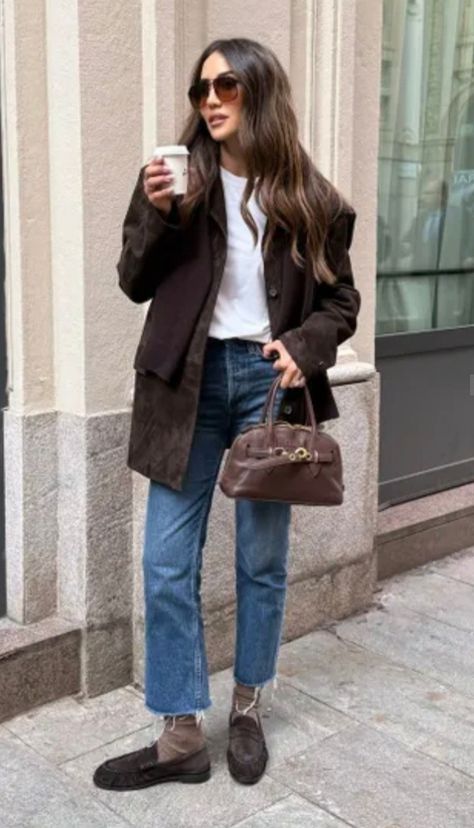 Khaite Boots Outfit, Massimo Dutti Women Outfits, Denim Loafers Outfit, Womens Brown Loafers Outfit, Outfits With Brown Loafers Women, Khaite Belt Outfit, Taupe Loafers Outfit, Brown Suede Loafers Outfit Women, Mocassin Outfit Winter