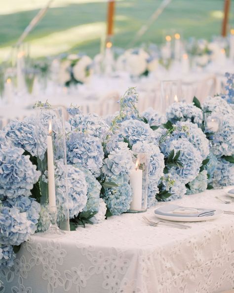 Blue Hydrangea Centerpieces, Hydrangea Centerpiece Wedding, Blue Hydrangea Wedding, Baby Blue Weddings, Blue White Weddings, Hydrangea Wedding, Light Blue Wedding, Hydrangeas Wedding, Blue Themed Wedding