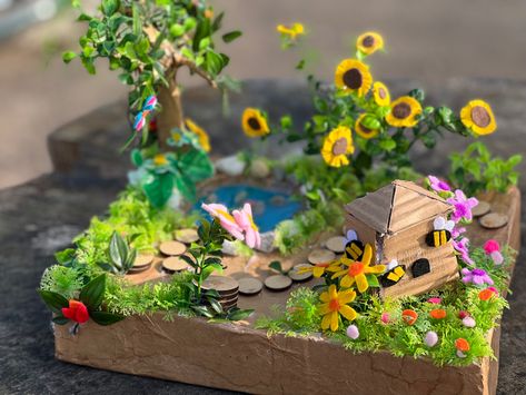 Cardboard Flowers, Relief Teaching Ideas, Kids Fairy Garden, Bee Friendly Garden, Model School, Bee Garden, Bee Friendly, Pet Day, Passion Project